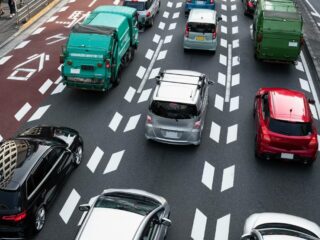 Bagaimana Peningkatan Kapasitas Jalan Mempengaruhi Analisis Dampak Lalu Lintas